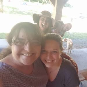 Meet your Posher, Traci